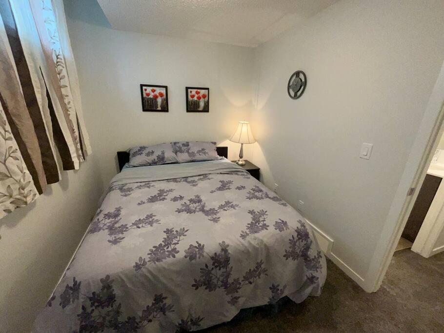 Brand New 4-bed House Calgary