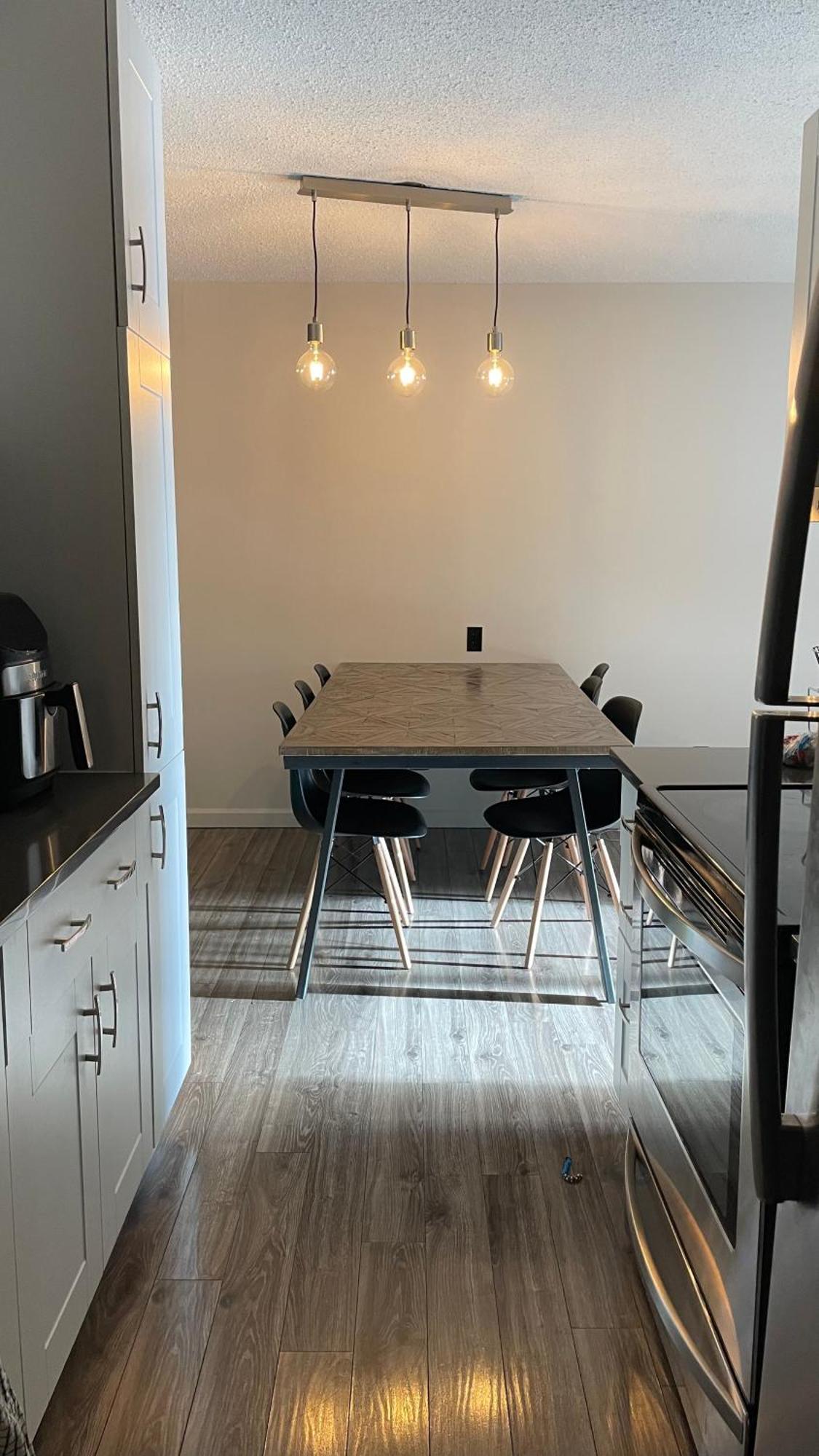 Cosy Place In Downtown With Free Parking - Self Entrance Homestay *