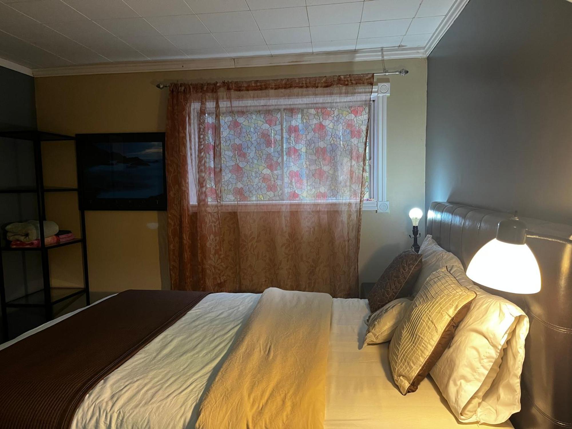Beautiful Close Airport! Homestay Calgary