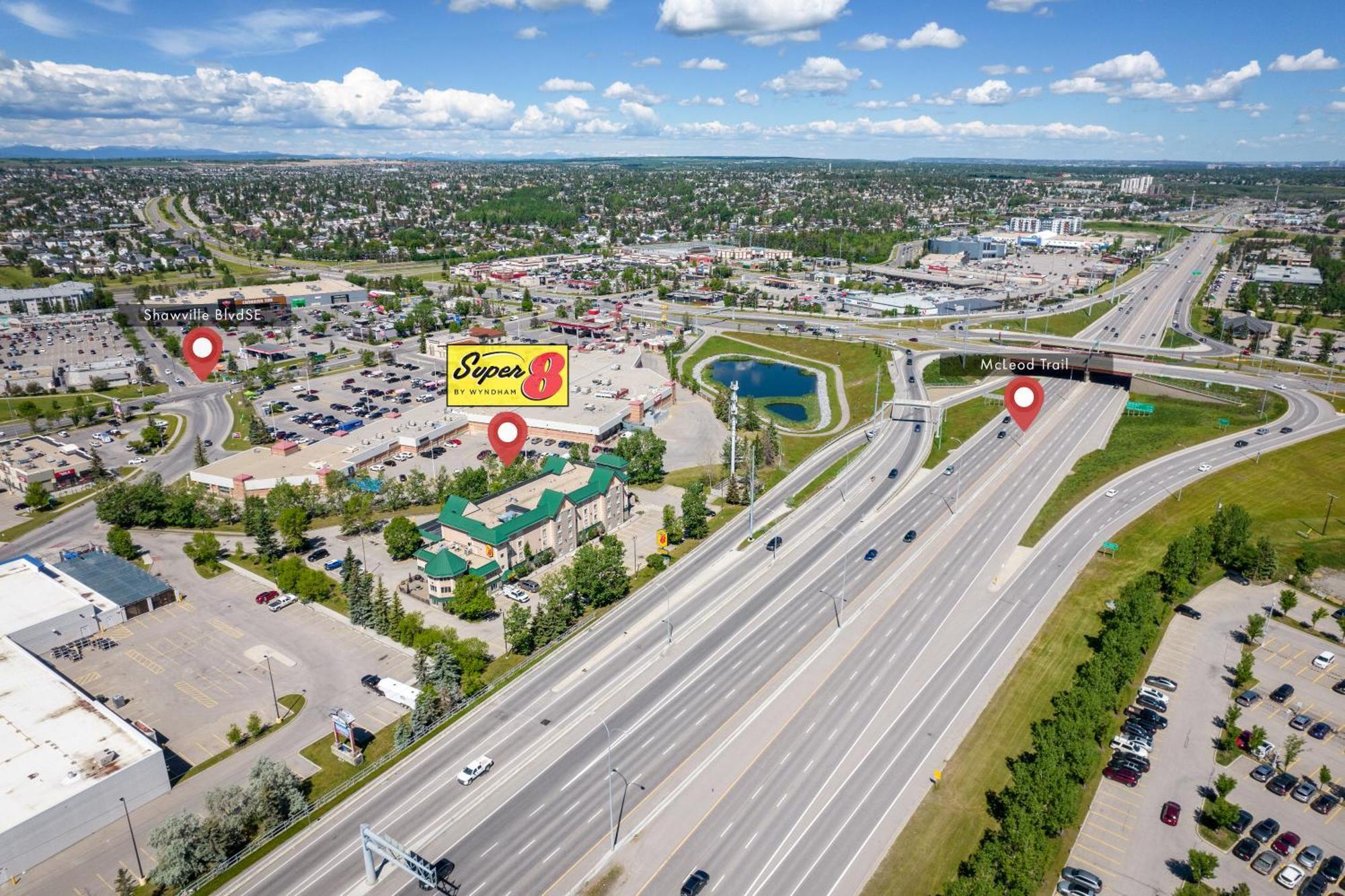 Hotel Super 8 By Wyndham Shawnessy Area Calgary
