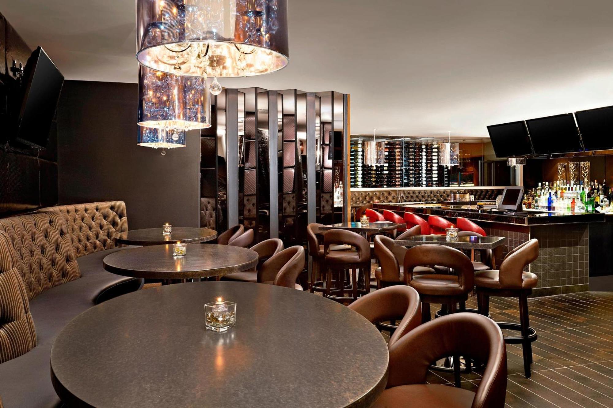 Hotel Four Points By Sheraton & West