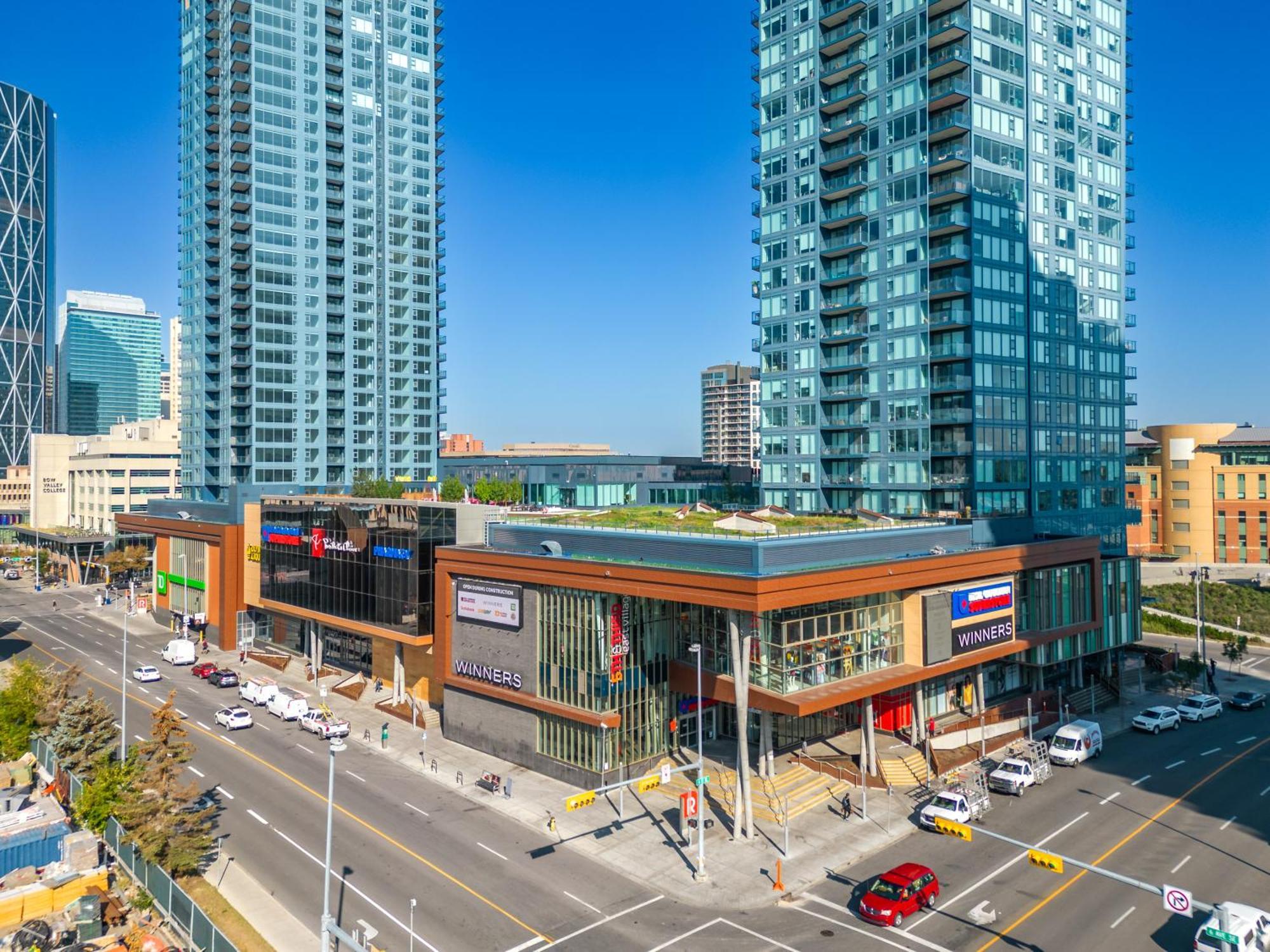 Apartment And Parking Near Stampede Calgary