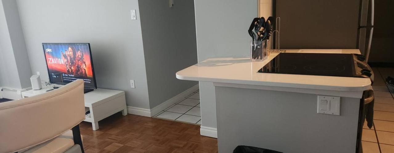 Chic Furnished With Modern Amenities On 12 Avenue Sw For Prime Calgary