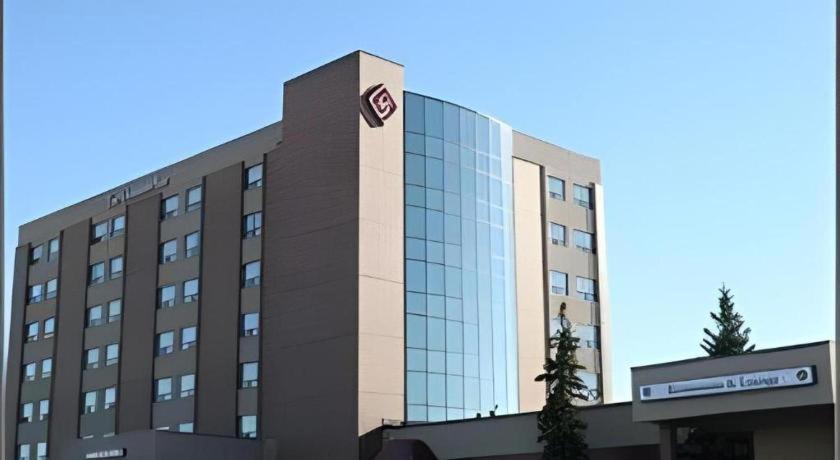 The Glenmore & Convention Centre 3*