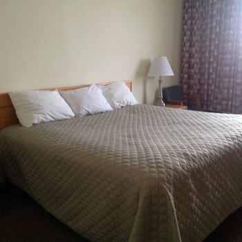Town And Country Motor Motel 2*