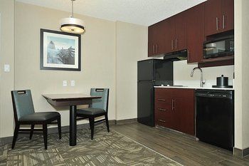 Hampton By Hilton Airport North Calgary