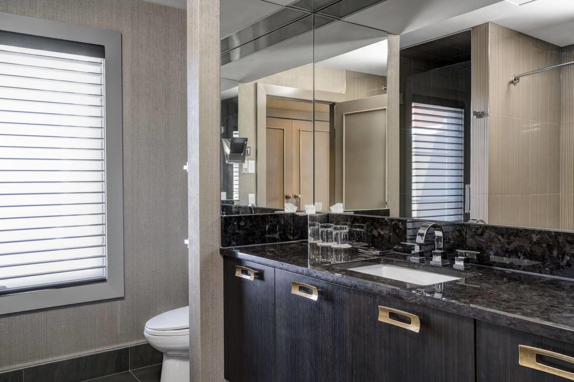 Arts Kensington 5*