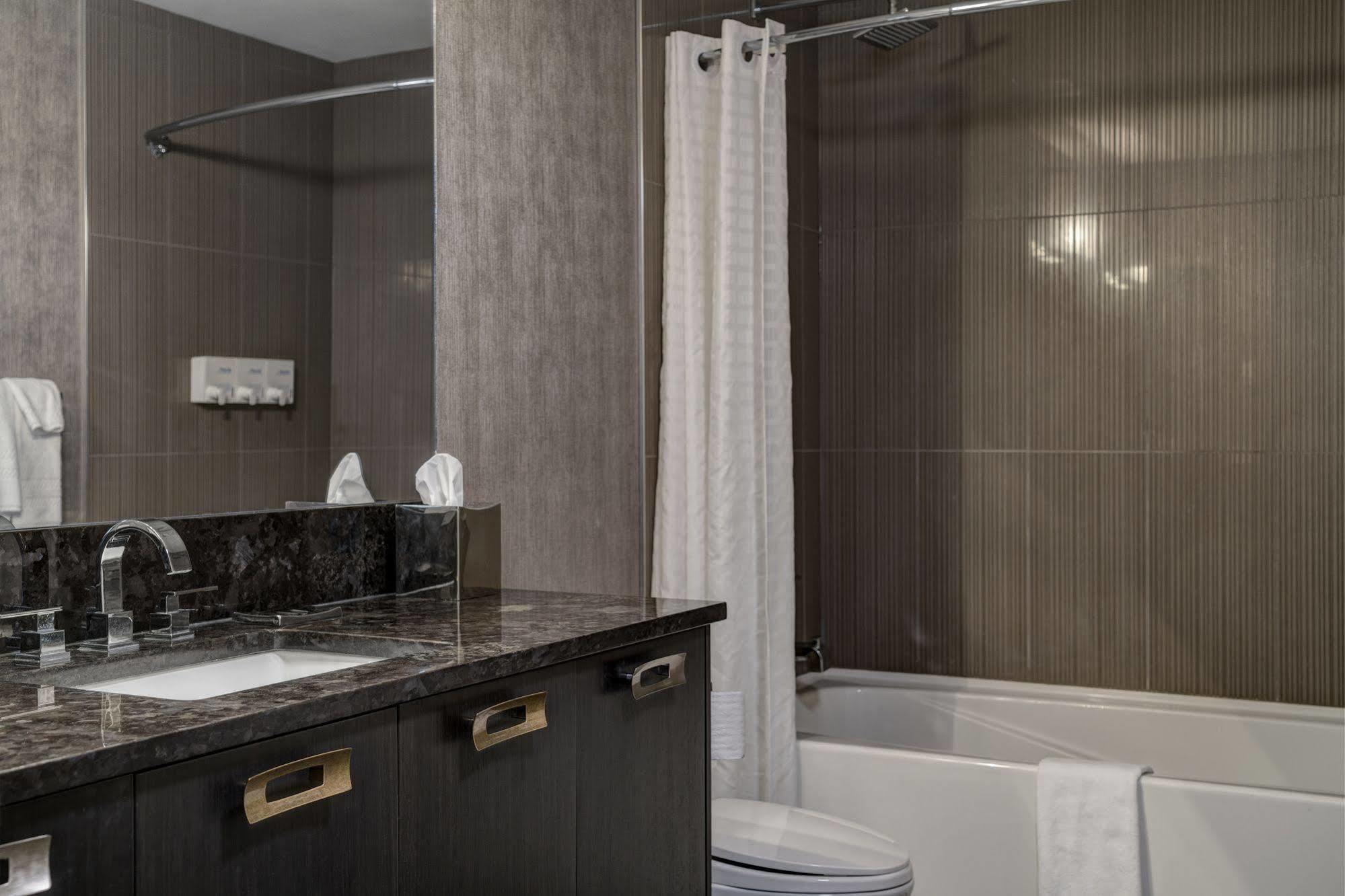Arts Kensington Hotel Calgary