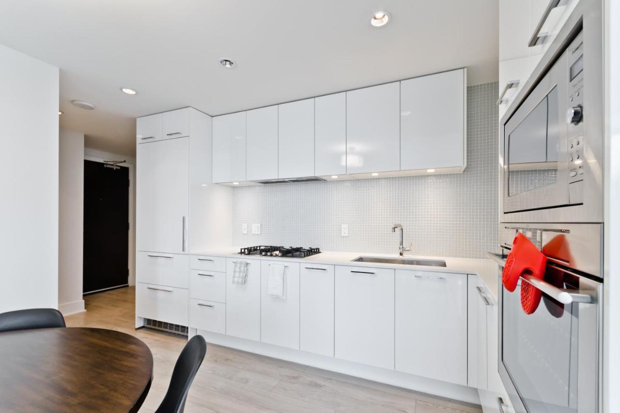 Digs On 10th * Calgary
