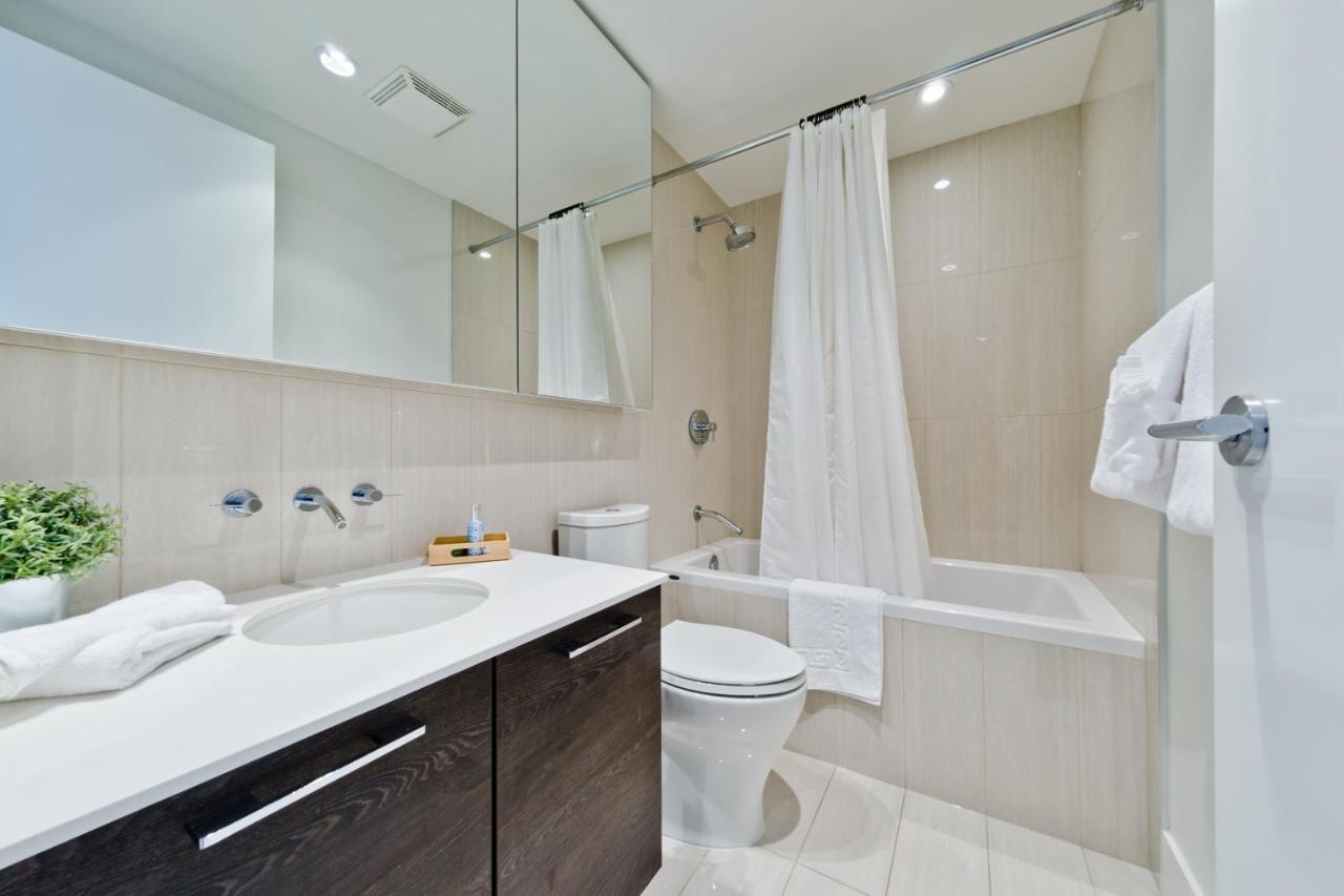 Apartment Digs On 10th