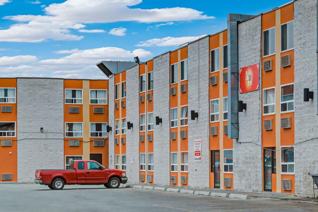 Airport Traveller's Motel 2*